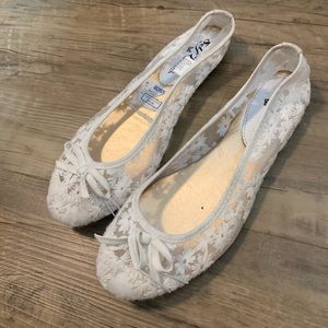 LACE BALLET FLATS